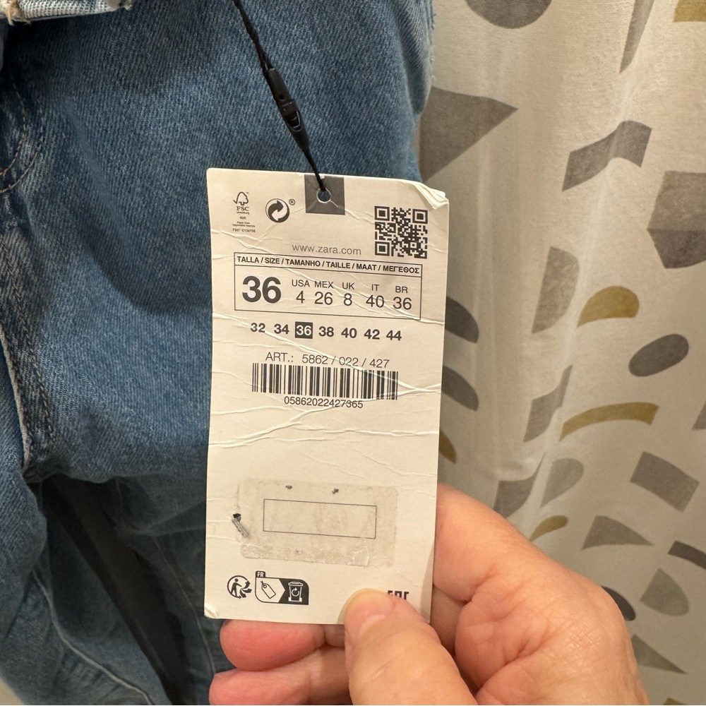 Zara High Rise Light Blue Jeans - Picture 6 of 8